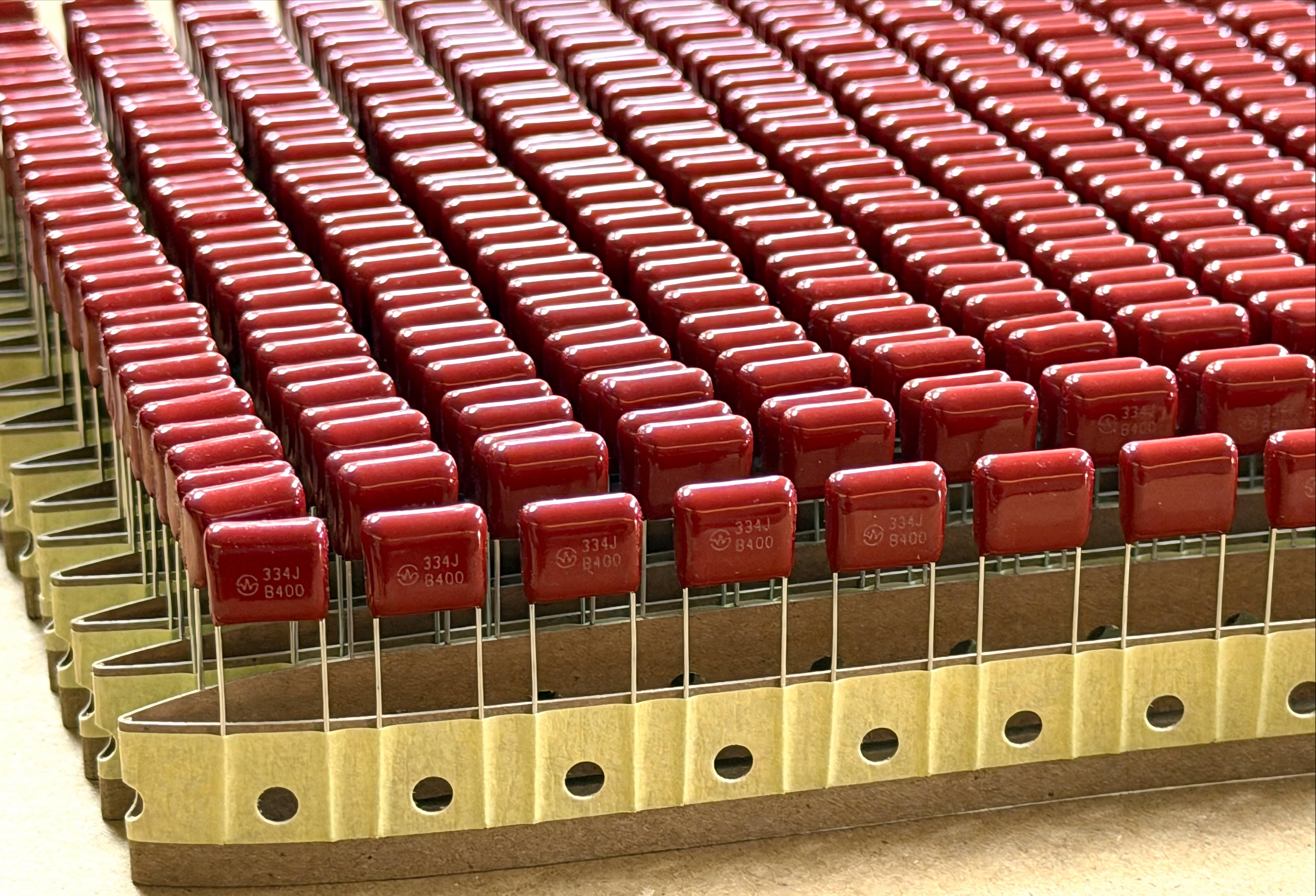 회로에서 CBB 커패시터의 역할과 선택